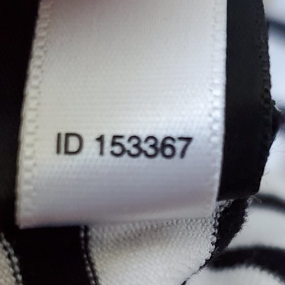 White House Black Market (Medium Black and white top) - Picture 9 of 9